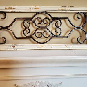 Rustic distressed wall accent